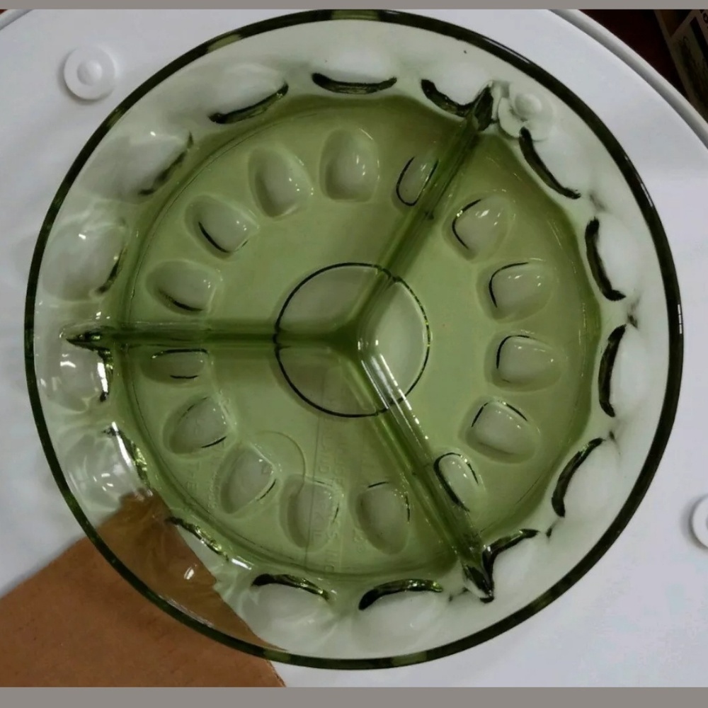 Hazelware Reflection Vintage Avocado Plates